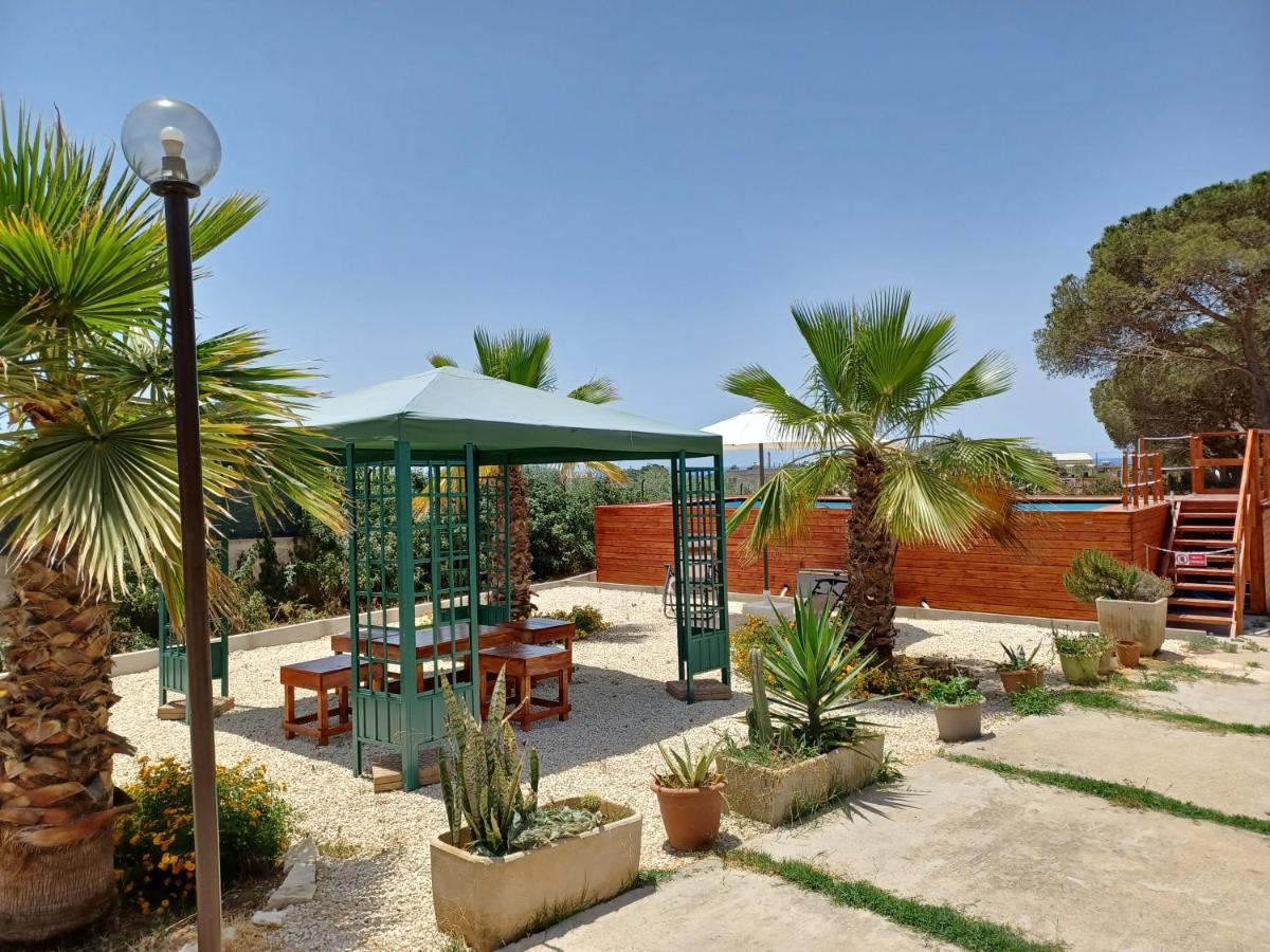 Turtle Island Apartments Santa Croce Camerina Exterior photo