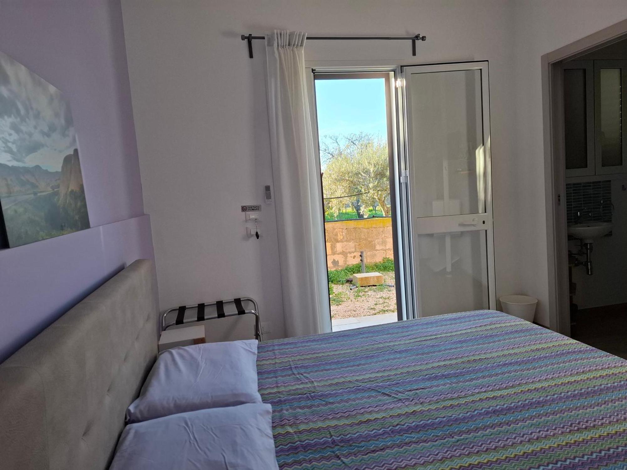 Turtle Island Apartments Santa Croce Camerina Room photo